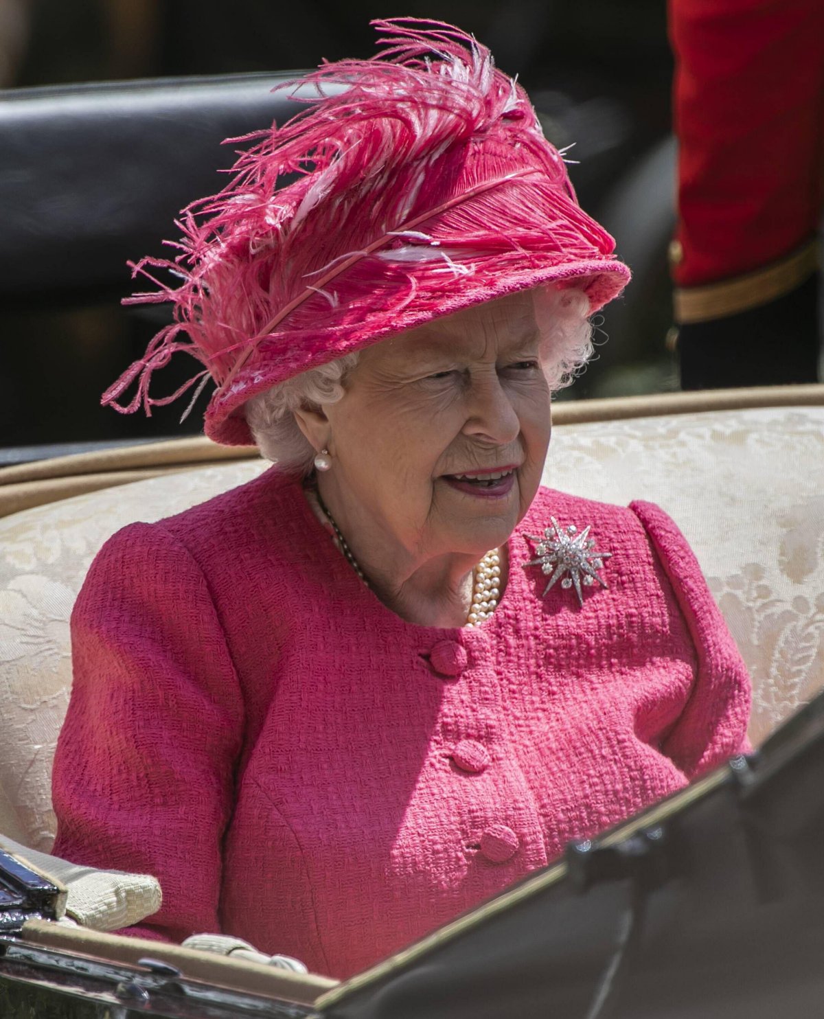 Queen Elizabeth II arrives for day four of Royal Ascot on June 21, 2019 (Imago/Alamy)